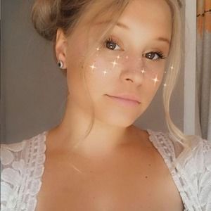 Meet your Posher, Carly